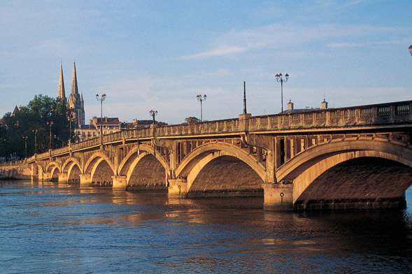 pont saint esprit quartier Bayonne 